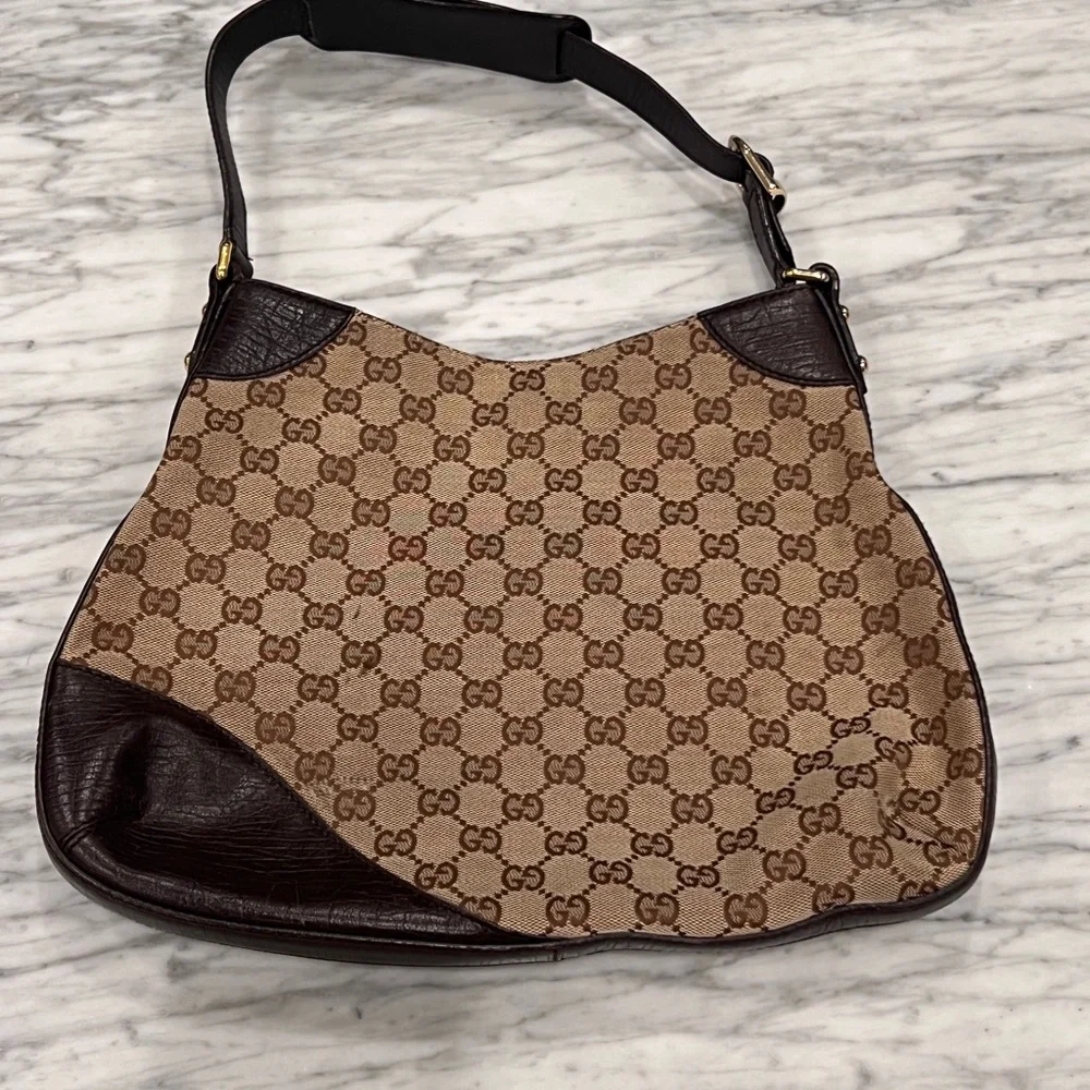 Gucci Hasler horse bit hobo shoulder bag In excellent condition. - Picture 8 of 11